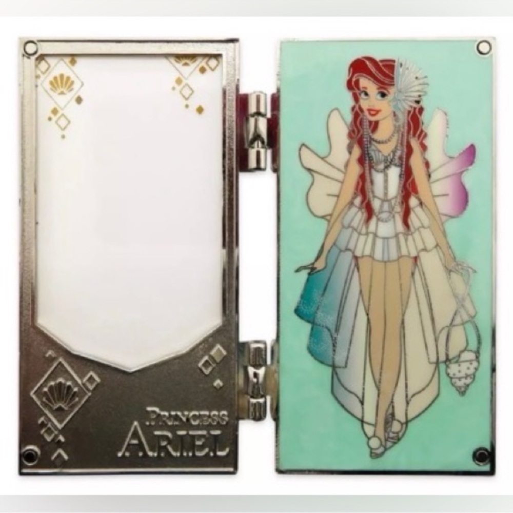 Disney Princess Designer Collection Pin - Ariel The Little Mermaid - Picture 2 of 2